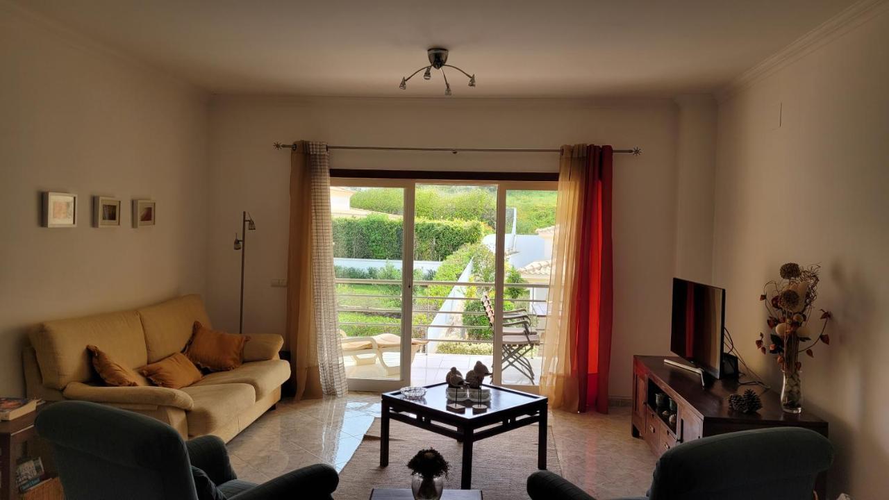 Apartamento Excelente Apartamento - Da Falésia - Alfamar - Zona Tranquila